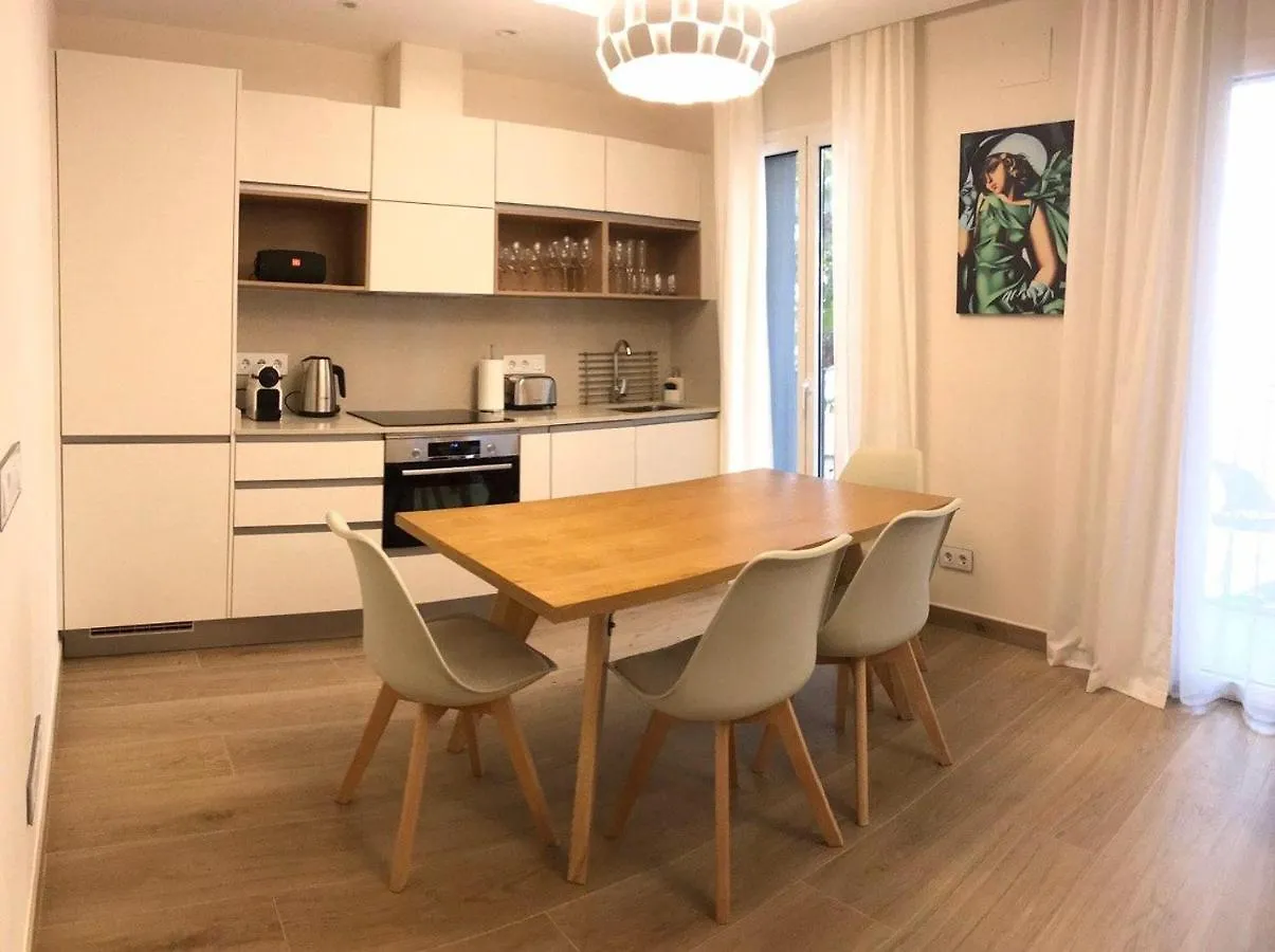 Nuevo Apartamento Moderno Elisa - A 80 Metros De La Playa Para 5 Personas Apartamento Sant Feliu de Guixols