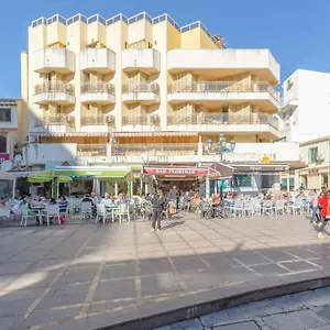 https://colors-torremolinos.hotelsinnerja.org