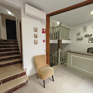 Гостевой дом Hostal Noray, Сан-Фелиу-де-Гишольс